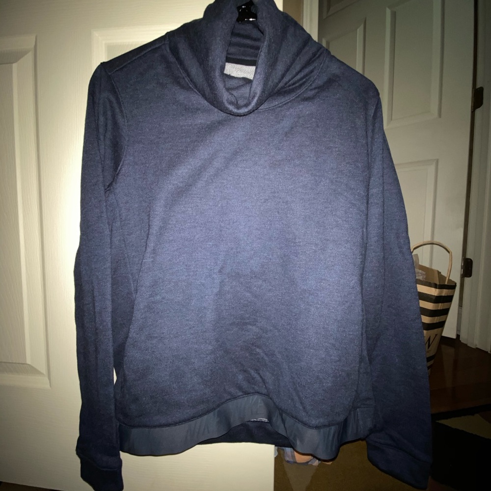 Nike Sri fit funnel sweater